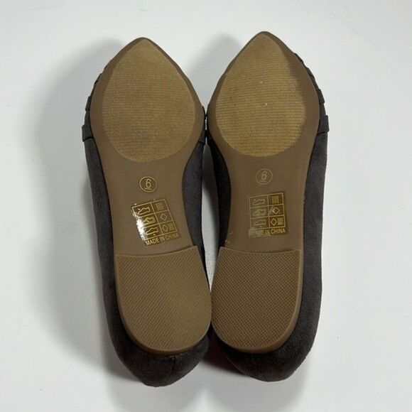 Journee Collection Mindee Grey Flat Loafers size 6 - Picture 4 of 5